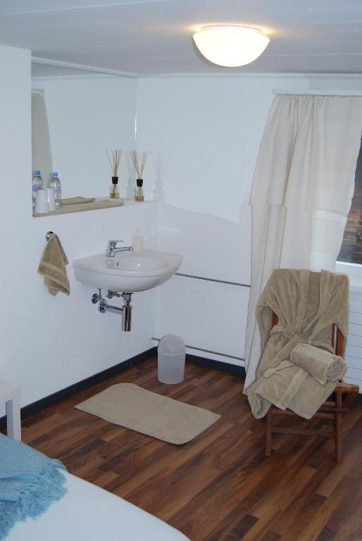 B&B Haus Zur Krone Oberriet 객실 사진